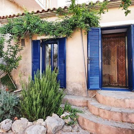 Traditional Hillside Cottage Gythio Exterior photo
